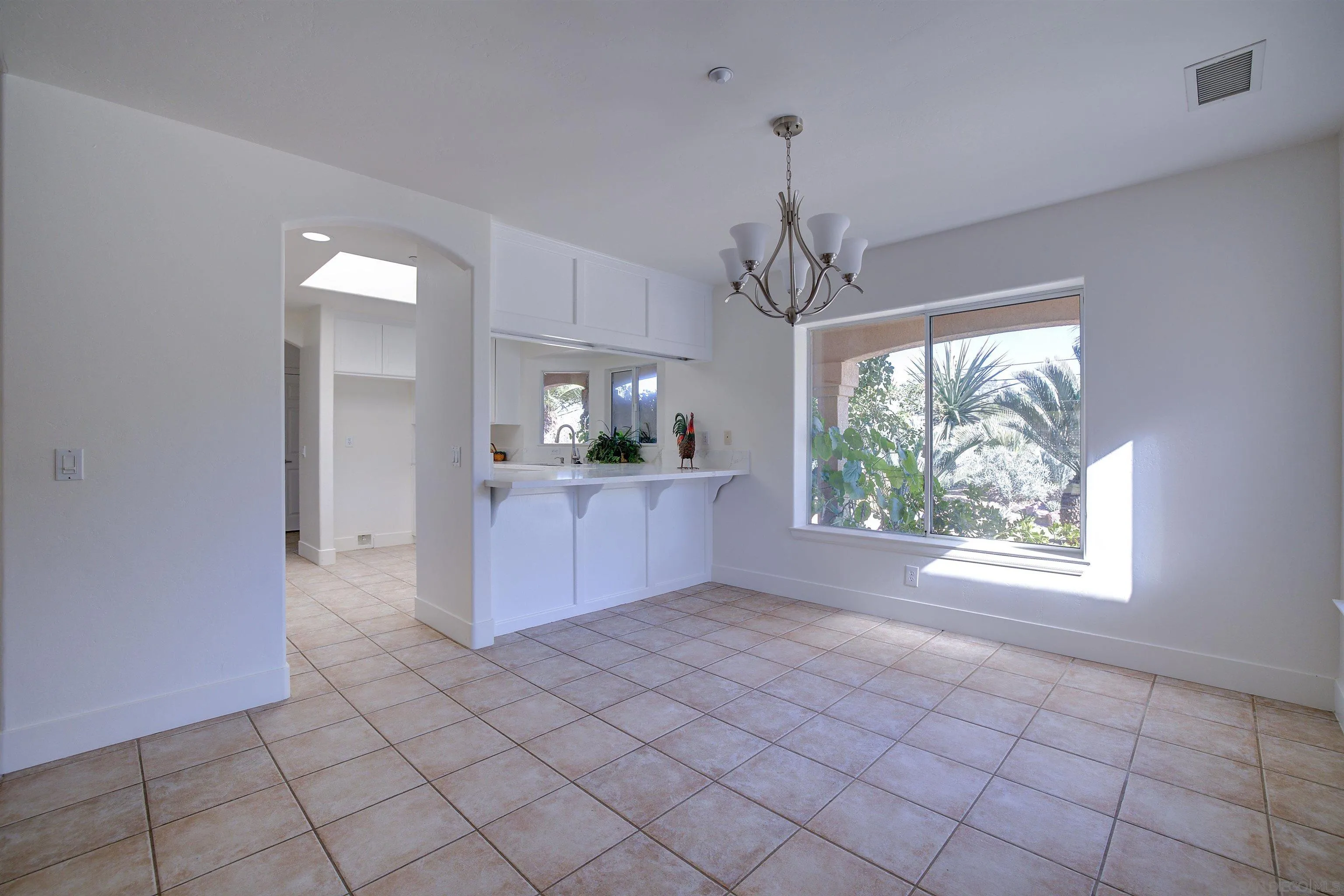 10074 West Lilac Road Escondido, CA 92026 - Photo 9 of 31 Gallery Image 9