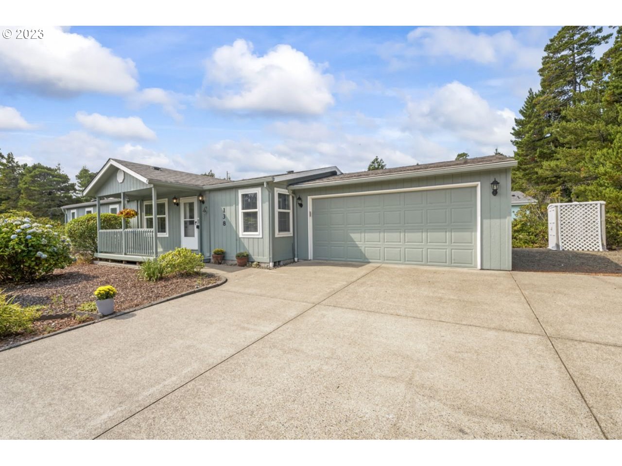 138 Evergreen Lane Florence, OR 97439 - Photo 3 of 38 Exterior