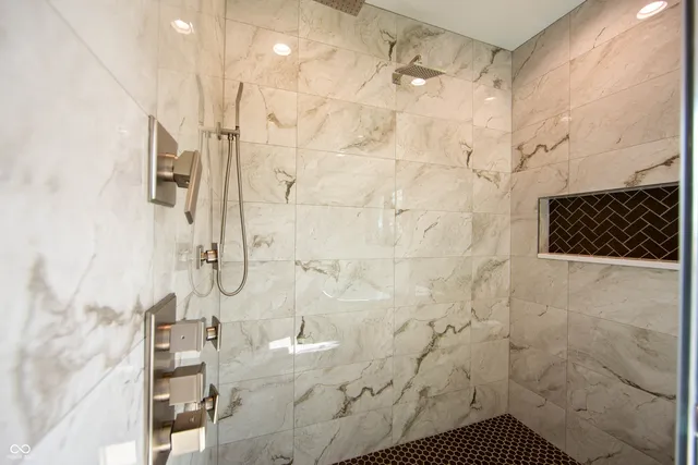 $2,139,000 | 3874 Chapel Hill Court, Bargersville, IN 46106