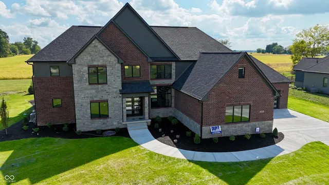 $2,139,000 | 3874 Chapel Hill Court, Bargersville, IN 46106