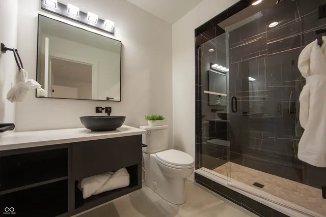 $2,139,000 | 3874 Chapel Hill Court, Bargersville, IN 46106