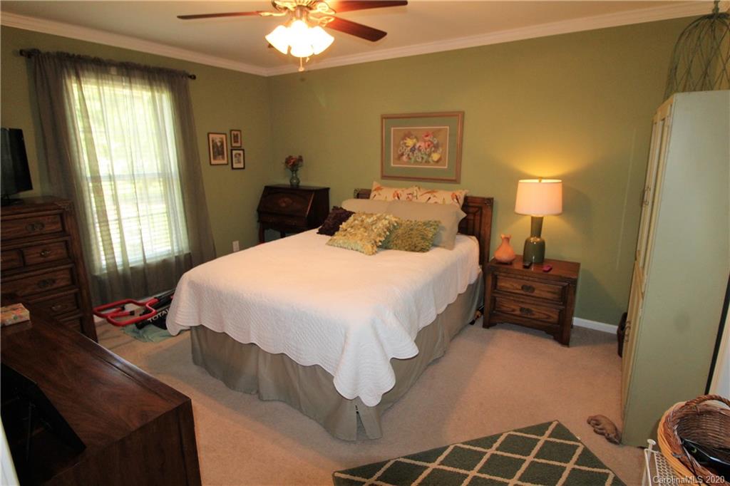 2260 Southbend Road Clover, SC 29710 - Photo 9 of 19 Gallery Image 9