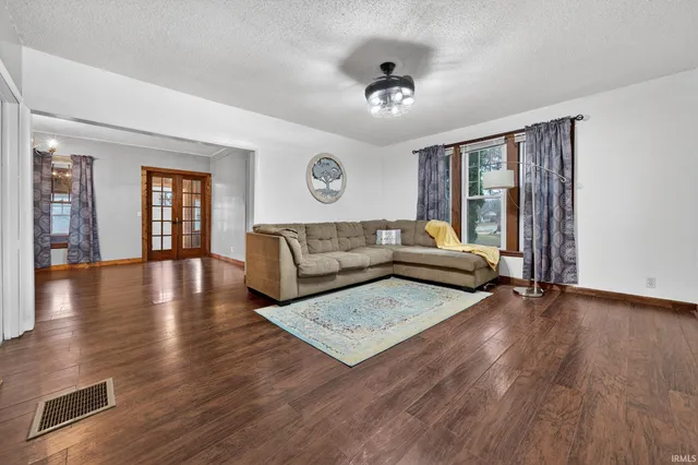 $329,900 | 807 South Franklin Street, Winamac, IN 46996