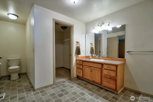 $499,000 | 8221 Cedarwood Street Southeast, Tenino, WA 98589