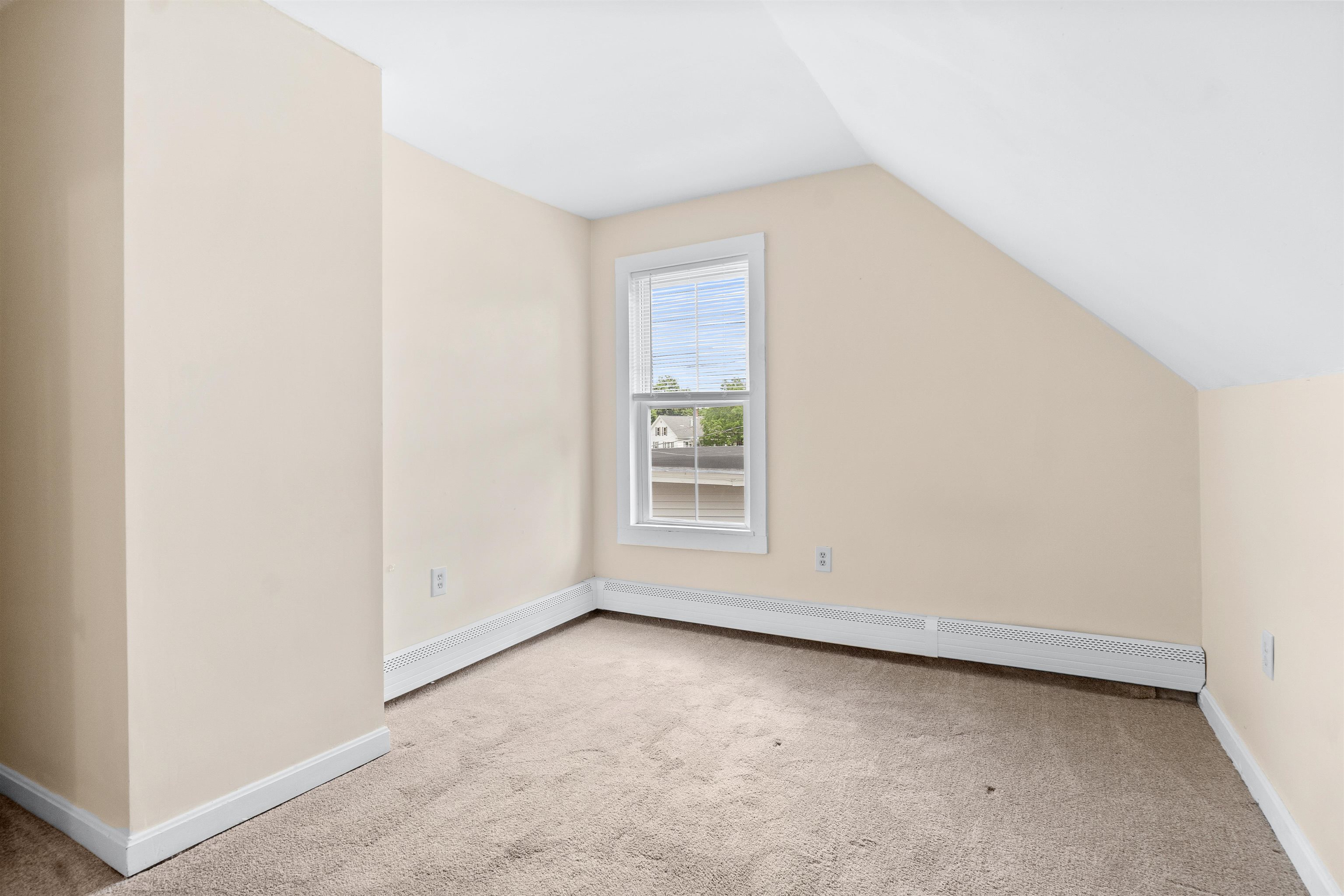 56 Harvard Street Laconia, NH 03246 - Photo 7 of 28