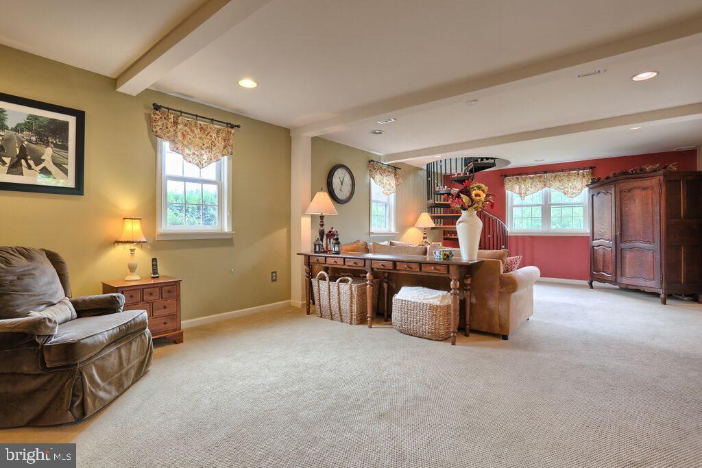 310 Highland Road Hershey, PA 17033 - Photo 9 of 25
