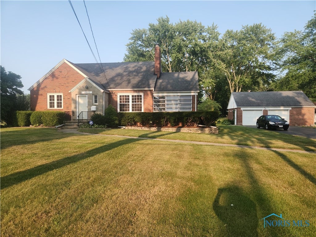 1915 Cass Road Toledo, OH 43614 - Photo 2 of 29 Gallery Image 2