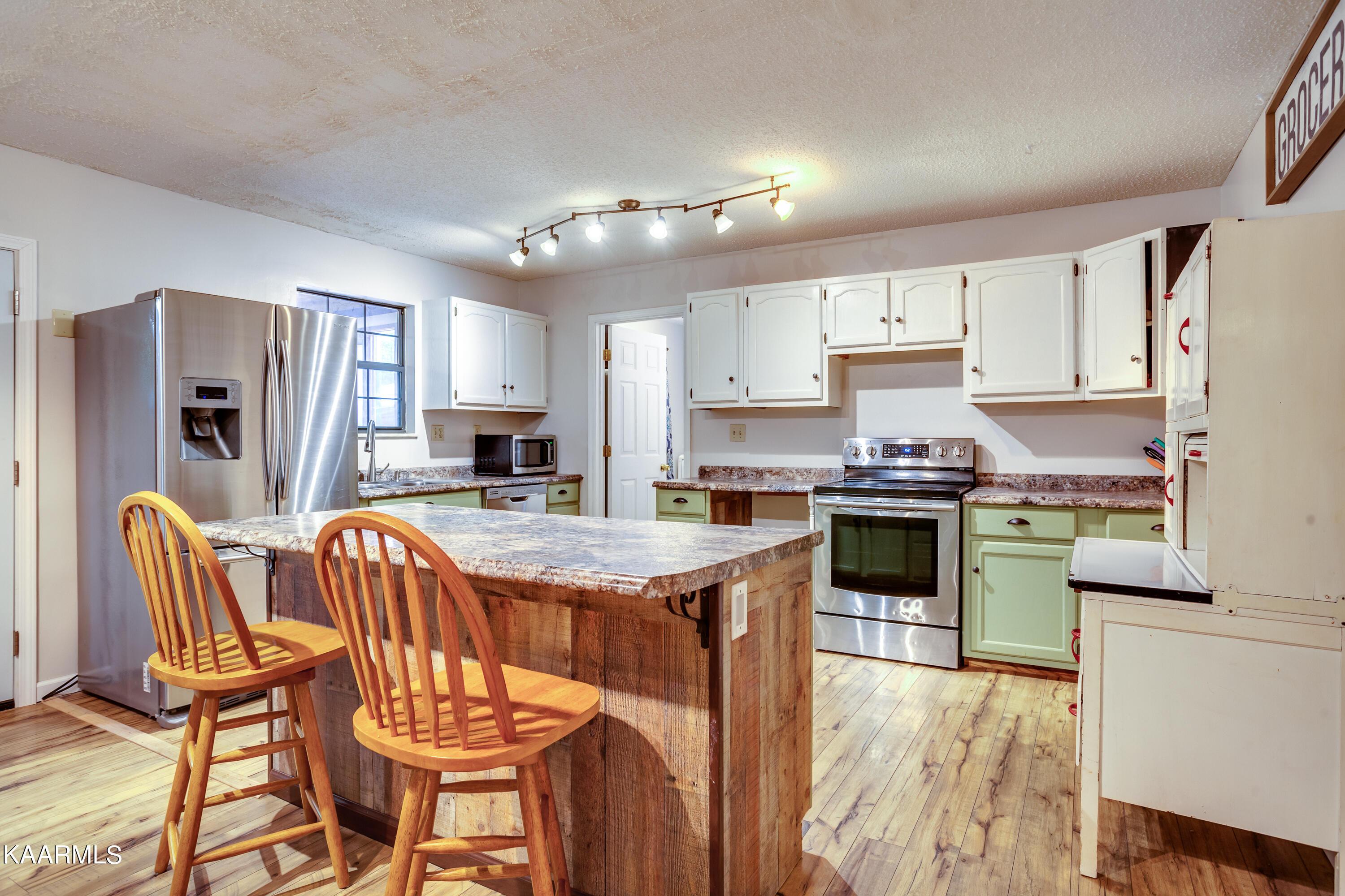 161 Tannery Road Walland, TN 37886 - Photo 14 of 45 14 Kitchen