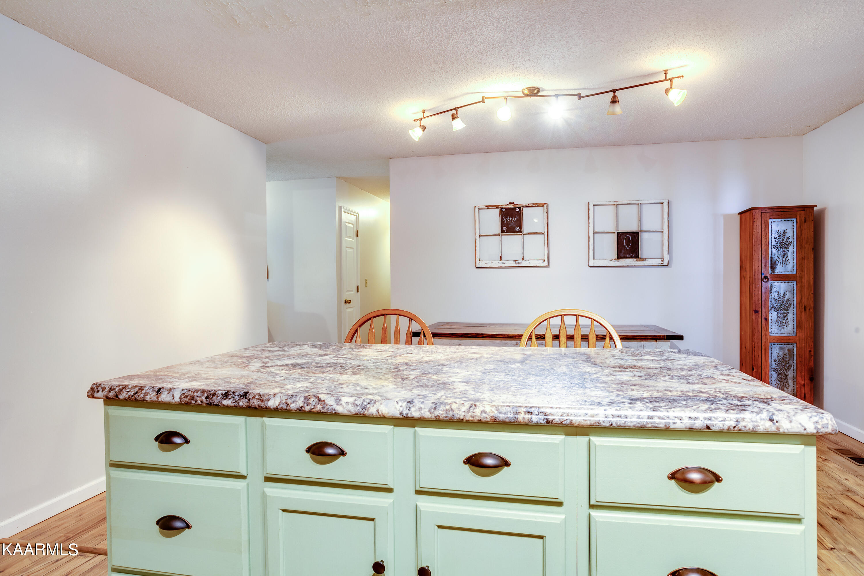 161 Tannery Road Walland, TN 37886 - Photo 18 of 45 18 Kitchen