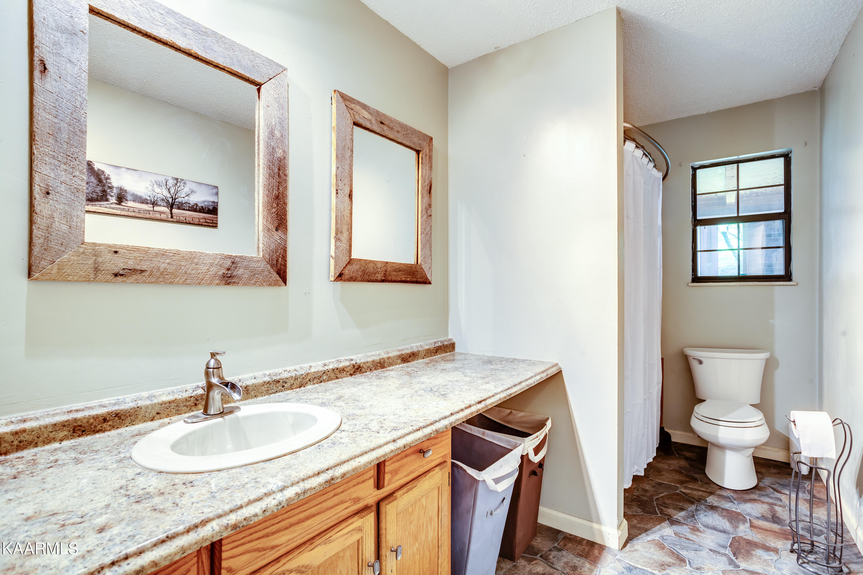 161 Tannery Road Walland, TN 37886 - Photo 24 of 45 24 Guest Bath
