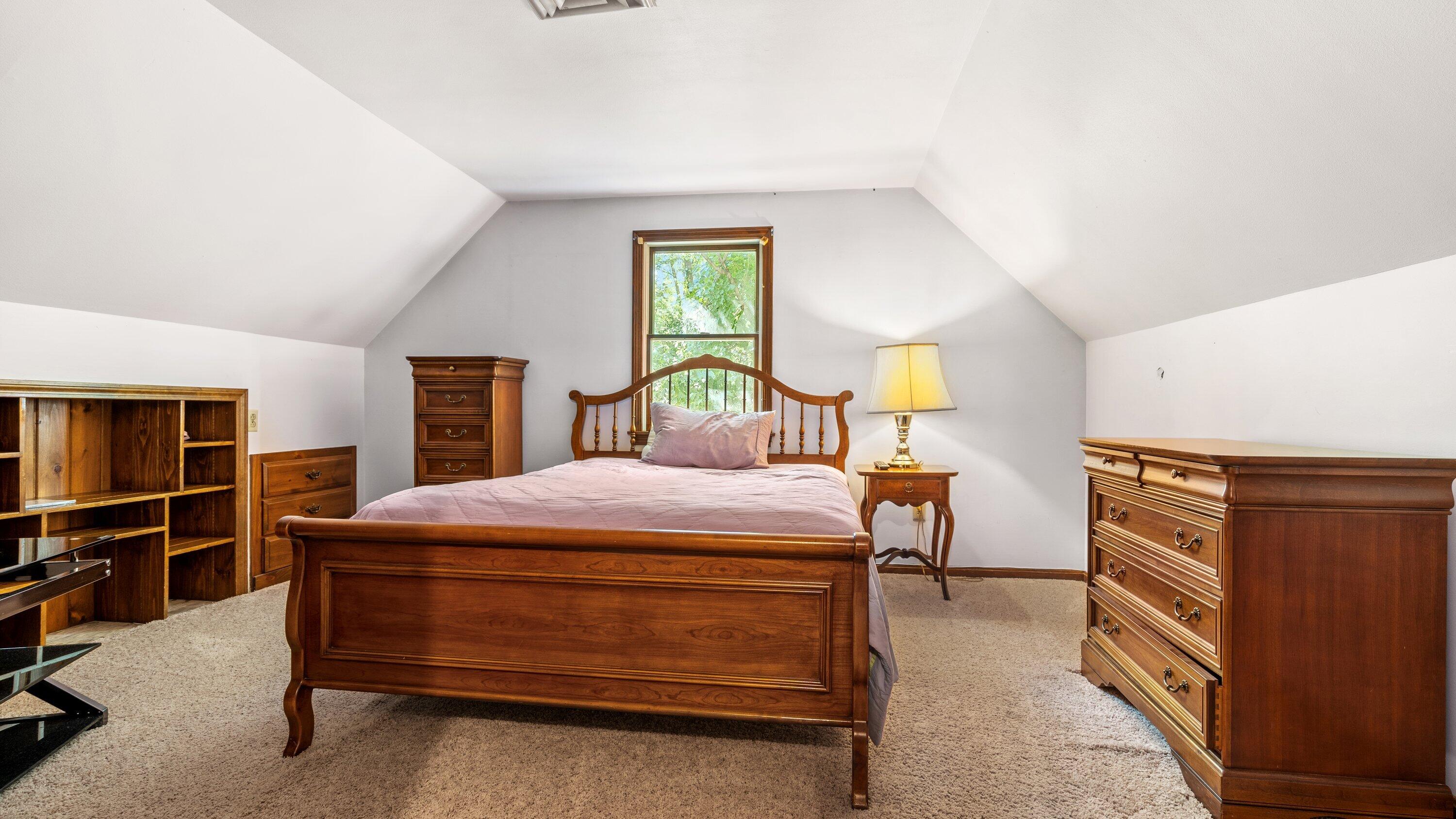 72 Bartlett Road Kittery Point, ME 03905 - Photo 23 of 31 kc 3rd bdrm pic