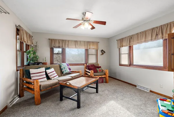 $575,000 | 17375 Homestead Road, Carver, MN 55315