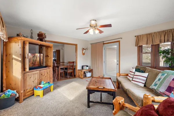 $575,000 | 17375 Homestead Road, Carver, MN 55315