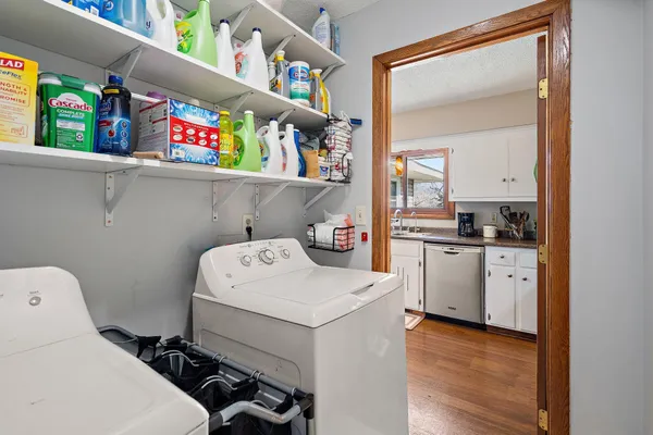 $575,000 | 17375 Homestead Road, Carver, MN 55315