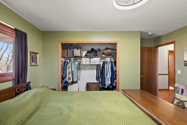 $575,000 | 17375 Homestead Road, Carver, MN 55315