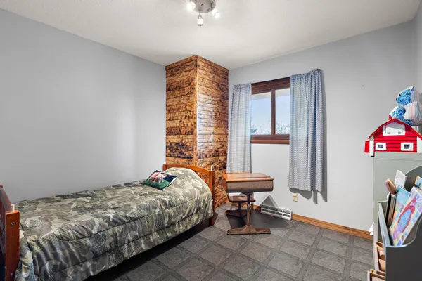 $575,000 | 17375 Homestead Road, Carver, MN 55315