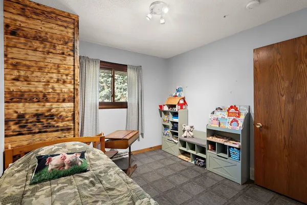 $575,000 | 17375 Homestead Road, Carver, MN 55315