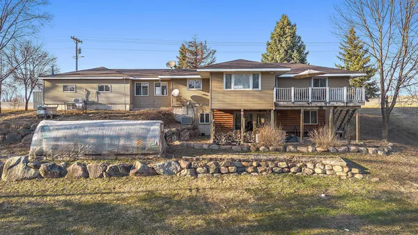 $575,000 | 17375 Homestead Road, Carver, MN 55315