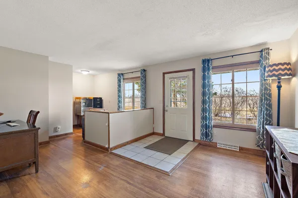 $575,000 | 17375 Homestead Road, Carver, MN 55315