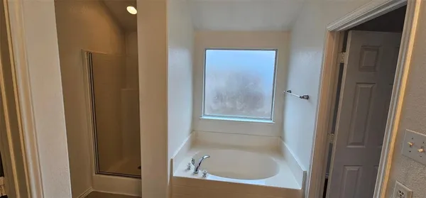 $2,199 | 1050 Warbler Lane, Aubrey, TX 76227