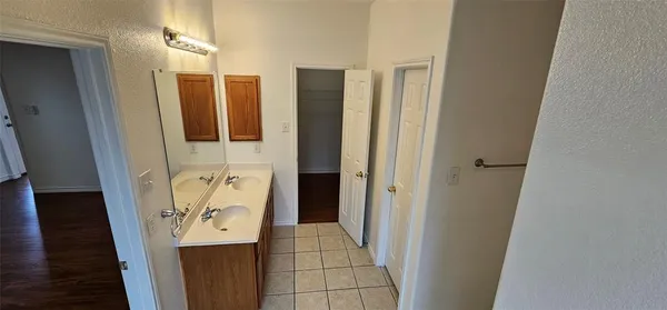 $2,199 | 1050 Warbler Lane, Aubrey, TX 76227