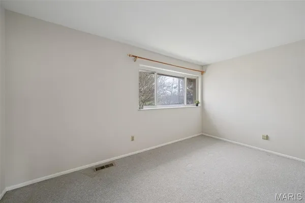 $145,000 | 140 Burtonwood Drive, Ballwin, MO 63011
