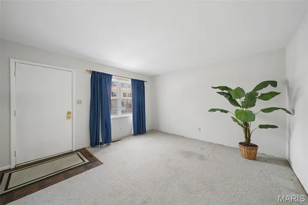 $145,000 | 140 Burtonwood Drive, Ballwin, MO 63011