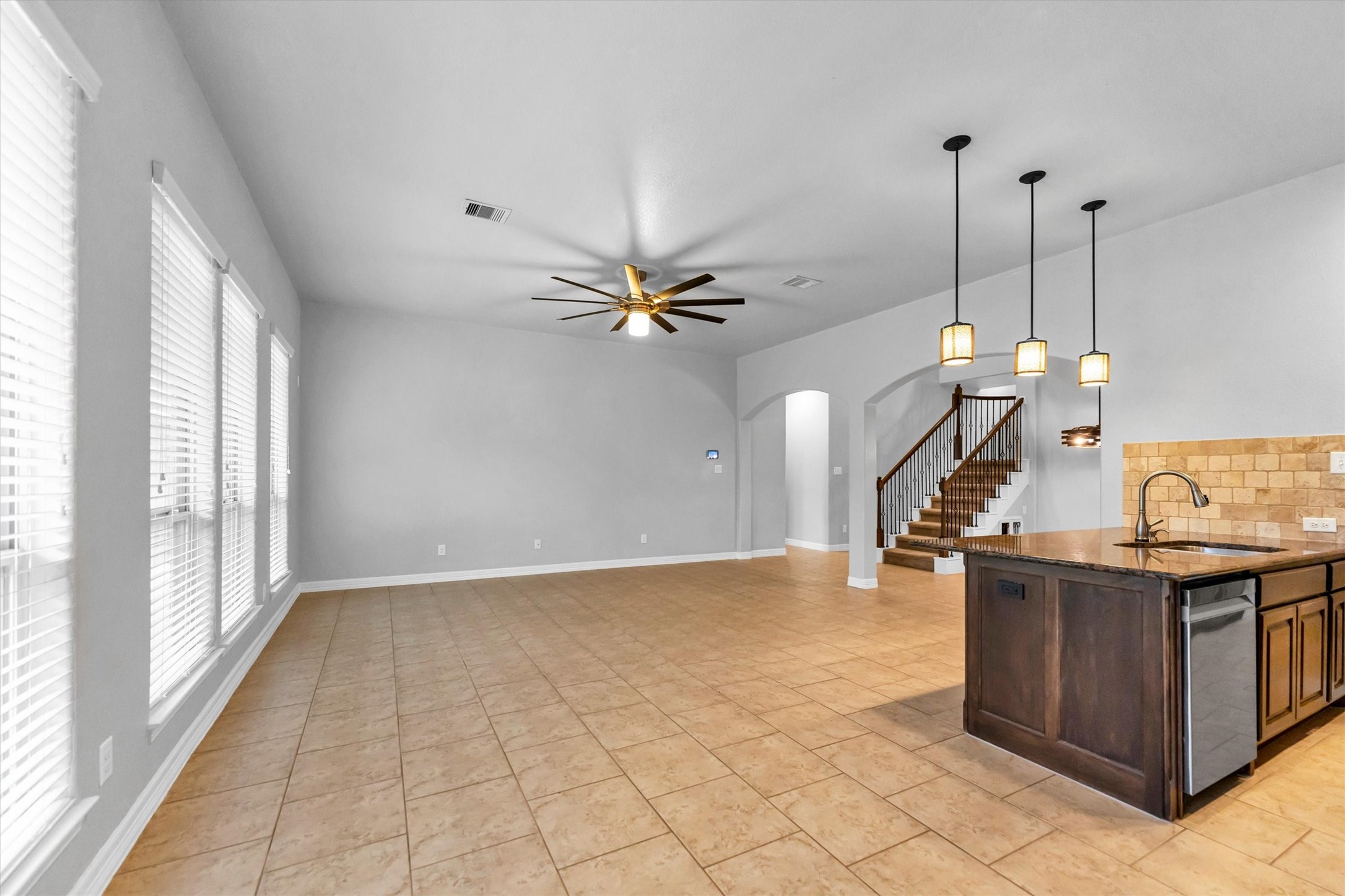 255 New Harmony Trail Spring, TX 77389 - Photo 11 of 37