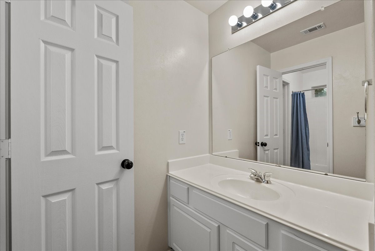 2876 Match Point Lane Friendswood, TX 77546 - Photo 34 of 45