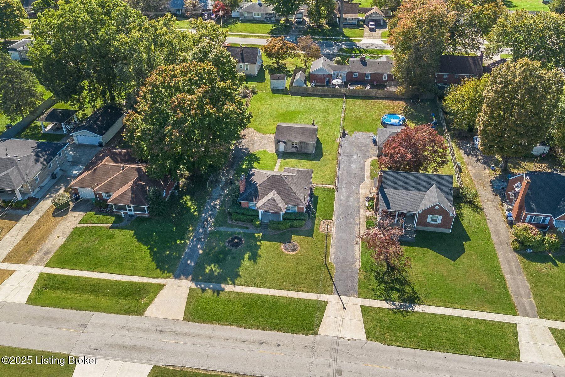 1854 Farnsley Road Louisville, KY 40216 - Photo 37 of 41 photo_online_036