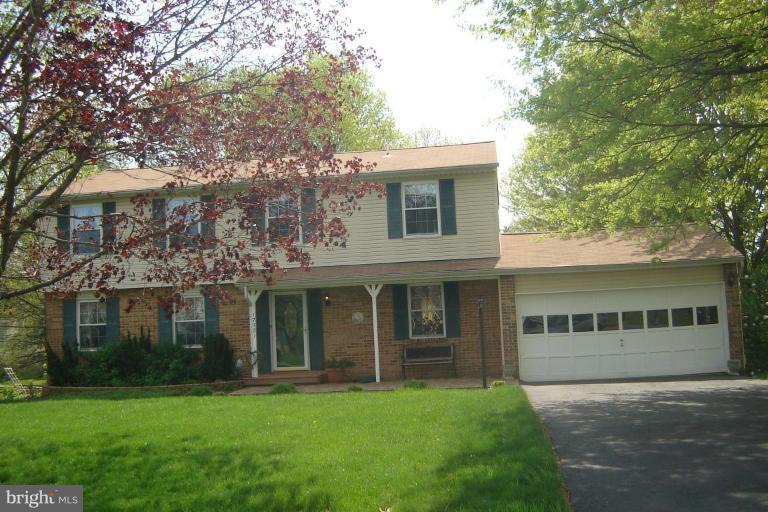 17521 Collier Circle Poolesville, MD 20837 - Photo 1 of 20 Exterior (Main)