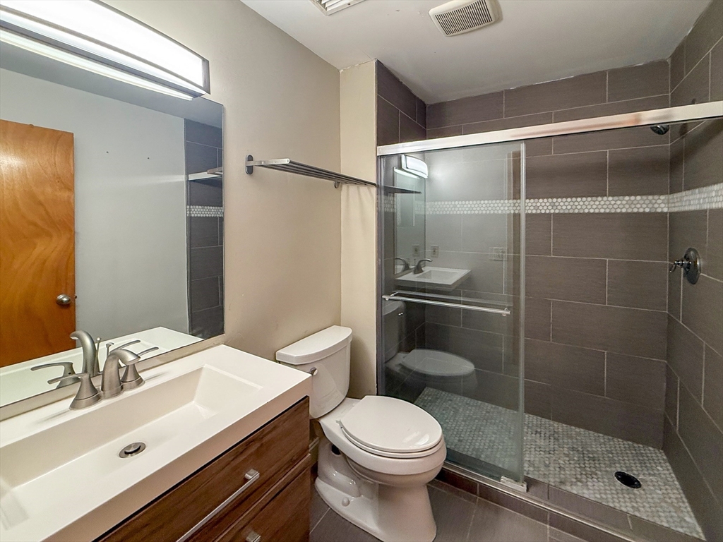 49-51 Temple Place, Unit 3R Boston, MA 02111 - Photo 4 of 9