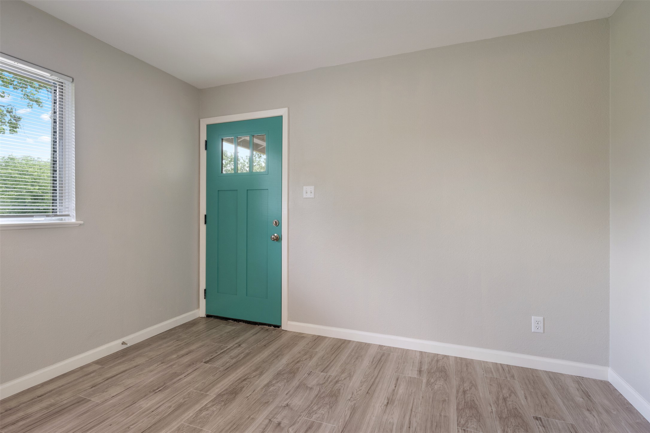 1513 Braes Ridge Drive, Unit B Austin, TX 78723 - Photo 4 of 21