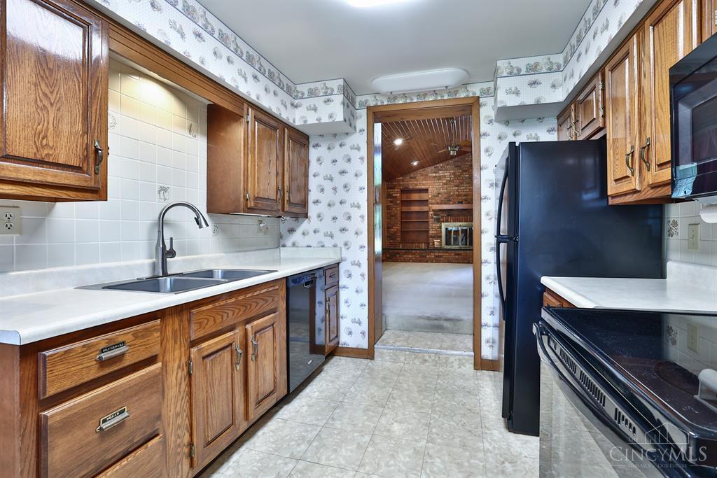 3840 Poole Road Cincinnati, OH 45251 - Photo 16 of 48 Gallery Image 16