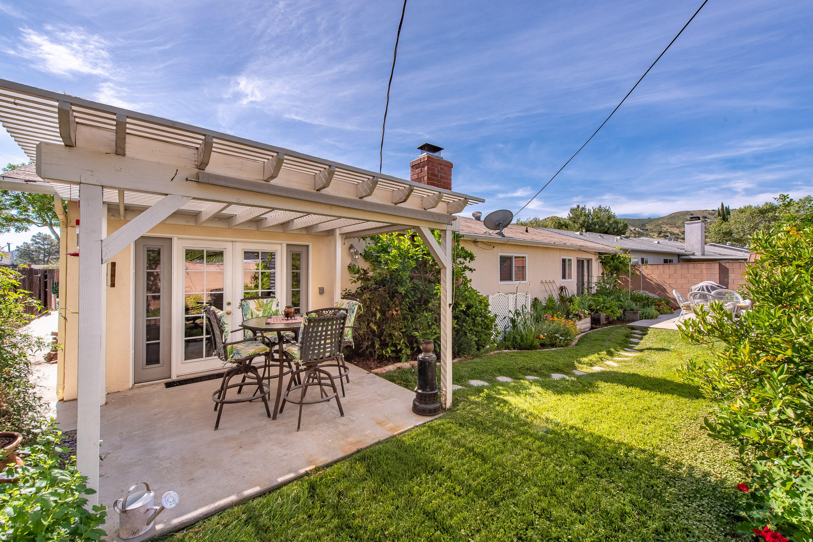 1699 Elberta Avenue Simi Valley, CA 93063 - Photo 17 of 43 1699 Elberta Ave Simi Valley-6