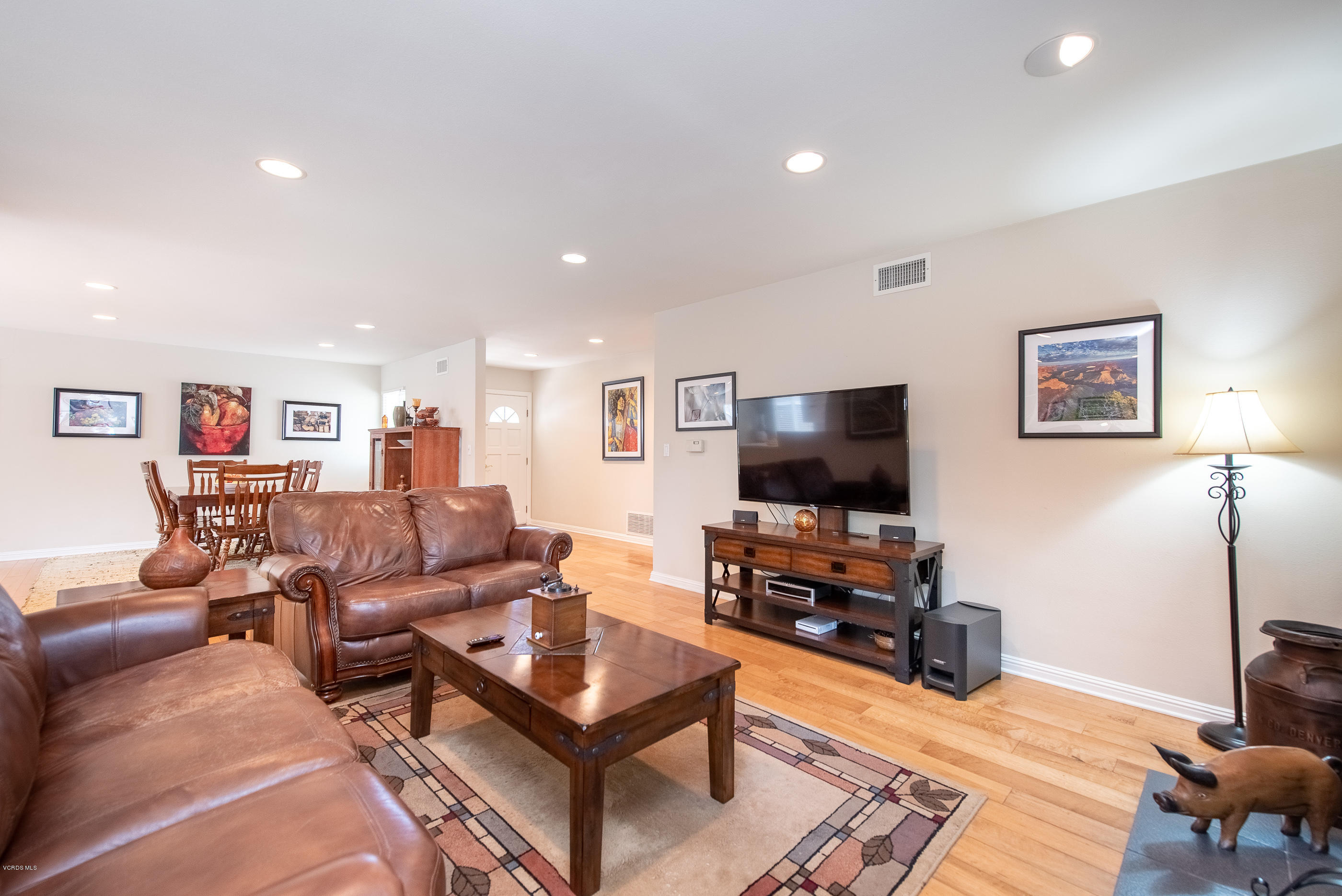 1699 Elberta Avenue Simi Valley, CA 93063 - Photo 4 of 43 1699 Elberta Ave Simi Valley-4-3