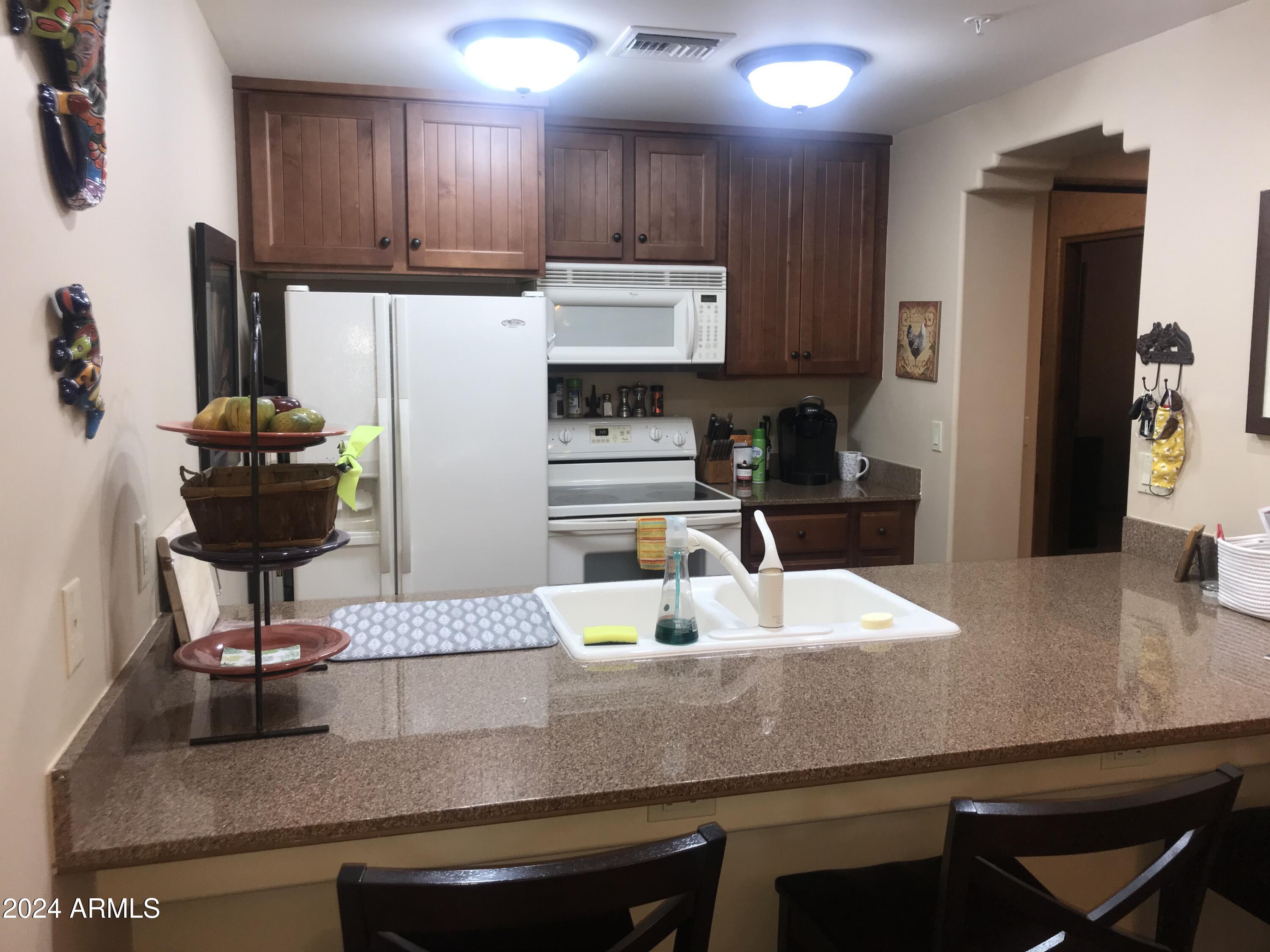 36601 North Mule Train Road, Unit 40A Carefree, AZ 85377 - Photo 4 of 50 Kitchen