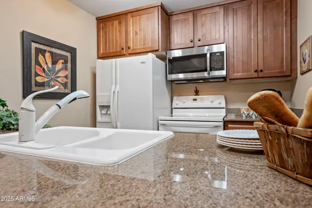 $3,000 | 36601 North Mule Train Road, Unit 40A, Carefree, AZ 85377