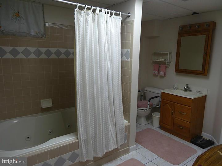 9205 Ramblebrook Road Baltimore, MD 21236 - Photo 23 of 26 Bath