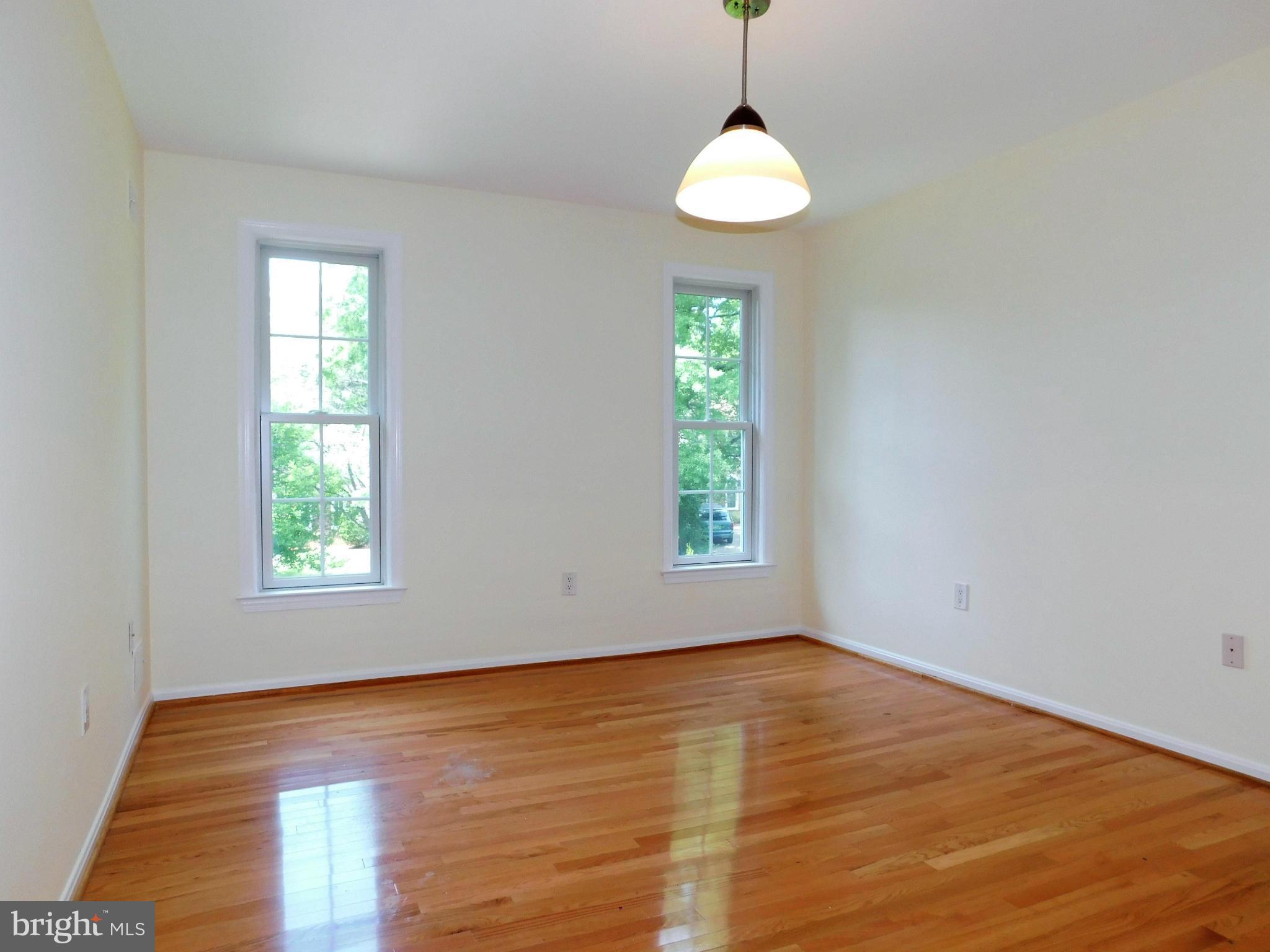 10321 Bells Mill Terrace Potomac, MD 20854 - Photo 16 of 30 Interior (General)