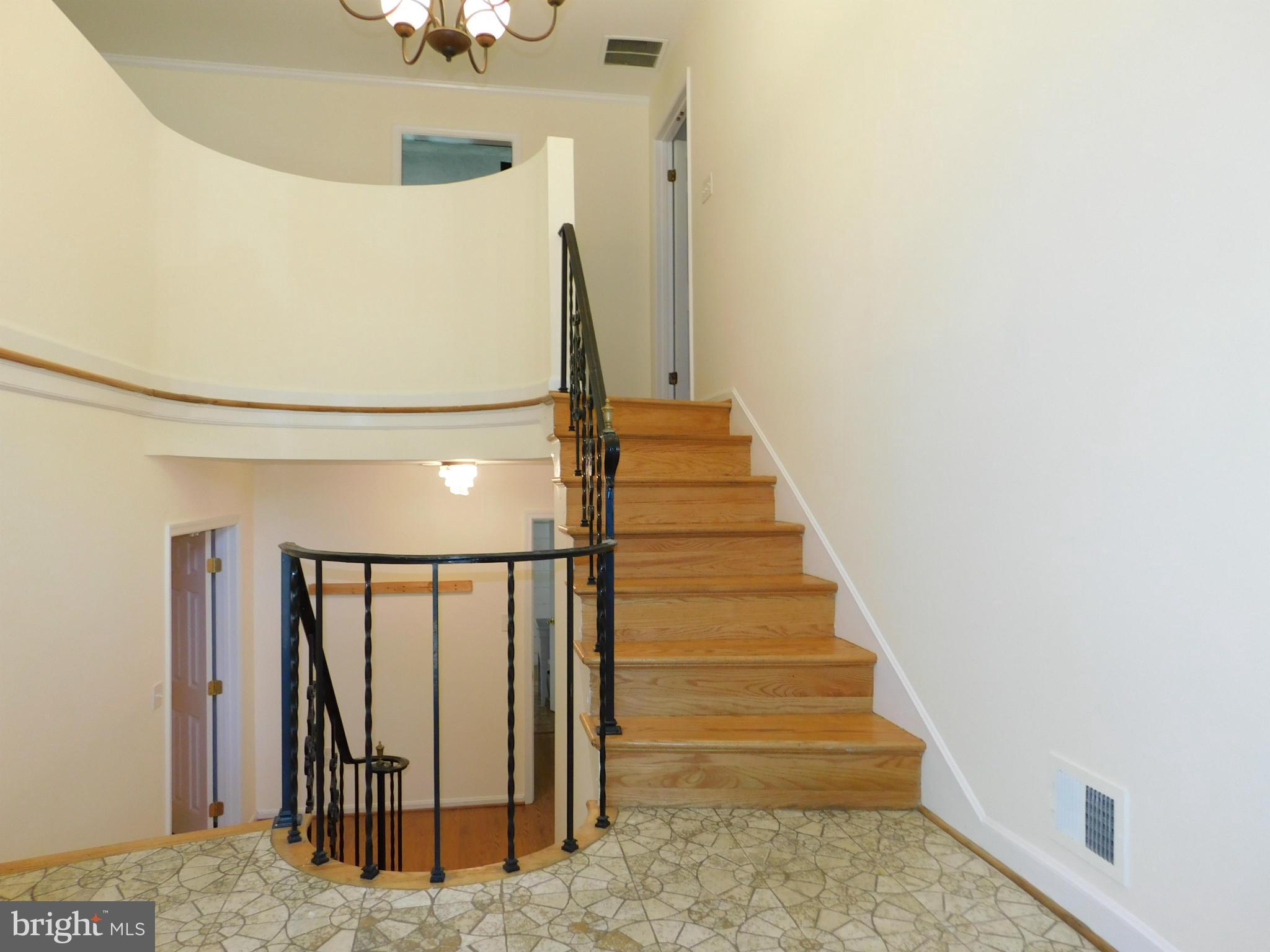 10321 Bells Mill Terrace Potomac, MD 20854 - Photo 23 of 30 Interior (General)