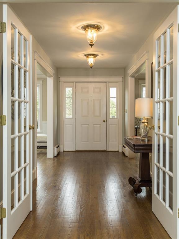 447 Princes Point Road Yarmouth, ME 04096 - Photo 8 of 26 Front Foyer