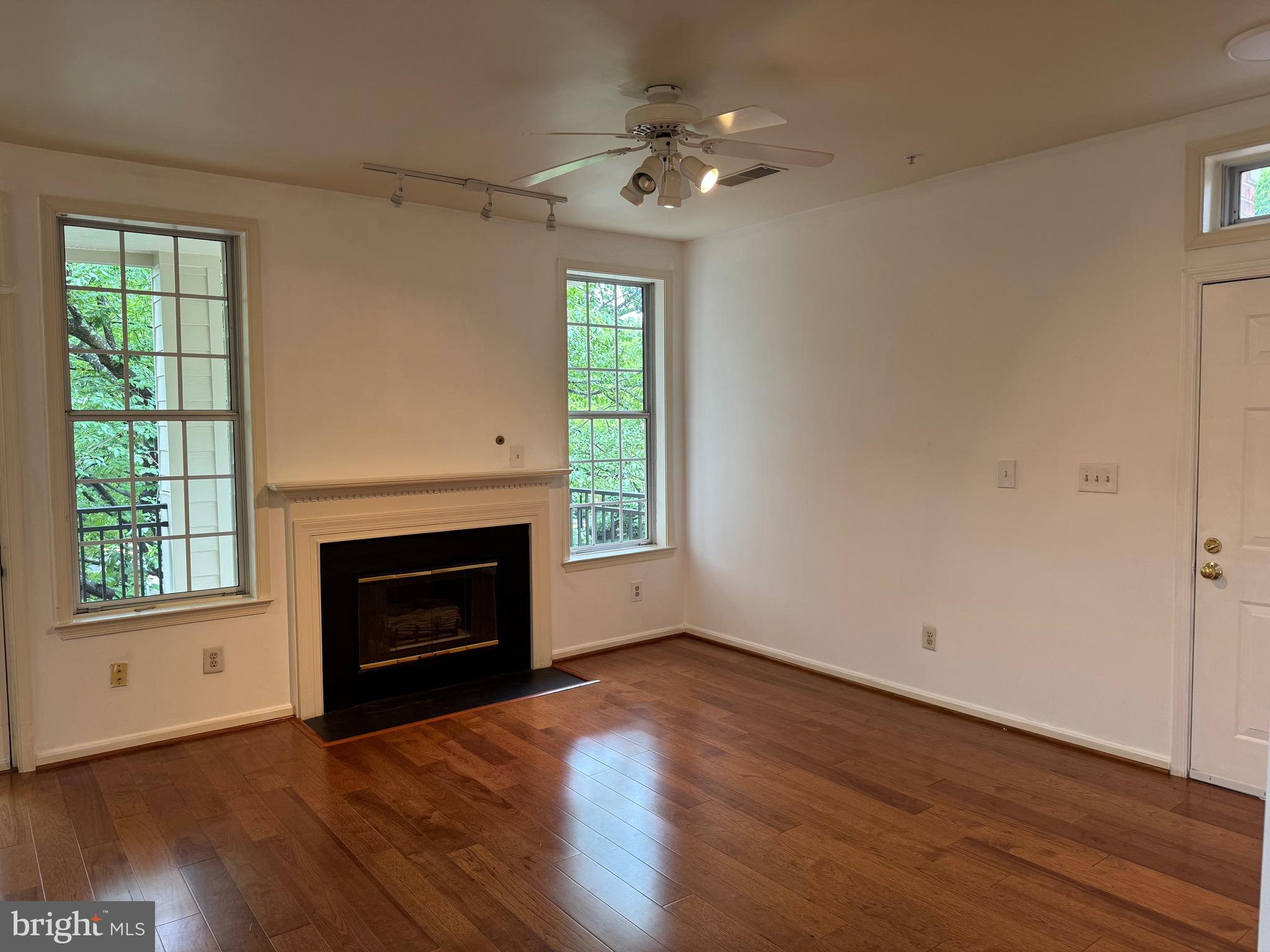 1348 Garden Wall Circle, Unit 513 Reston, VA 20194 - Photo 18 of 21