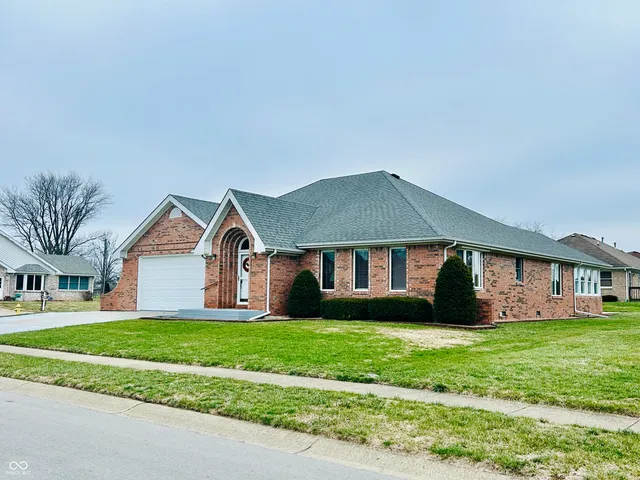 $285,000 | 635 Jackson Street, Brownsburg, IN 46112