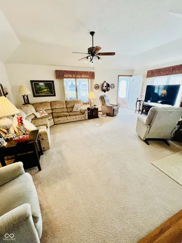 $285,000 | 635 Jackson Street, Brownsburg, IN 46112