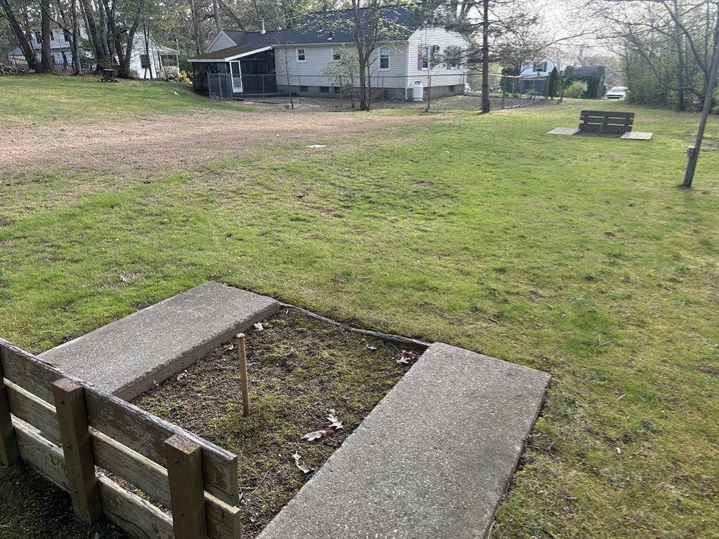 124 Cooper Road Northbridge, MA 01534 - Photo 18 of 25