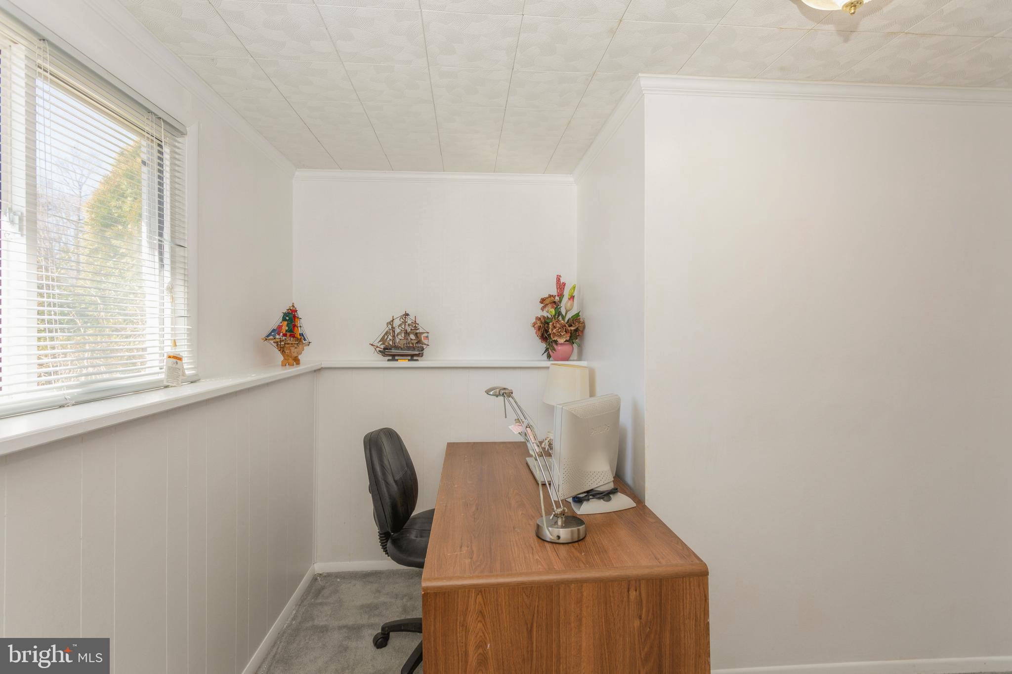 8471 Rippled Creek Court Springfield, VA 22153 - Photo 20 of 31 Studay area in Den/ Bonus room