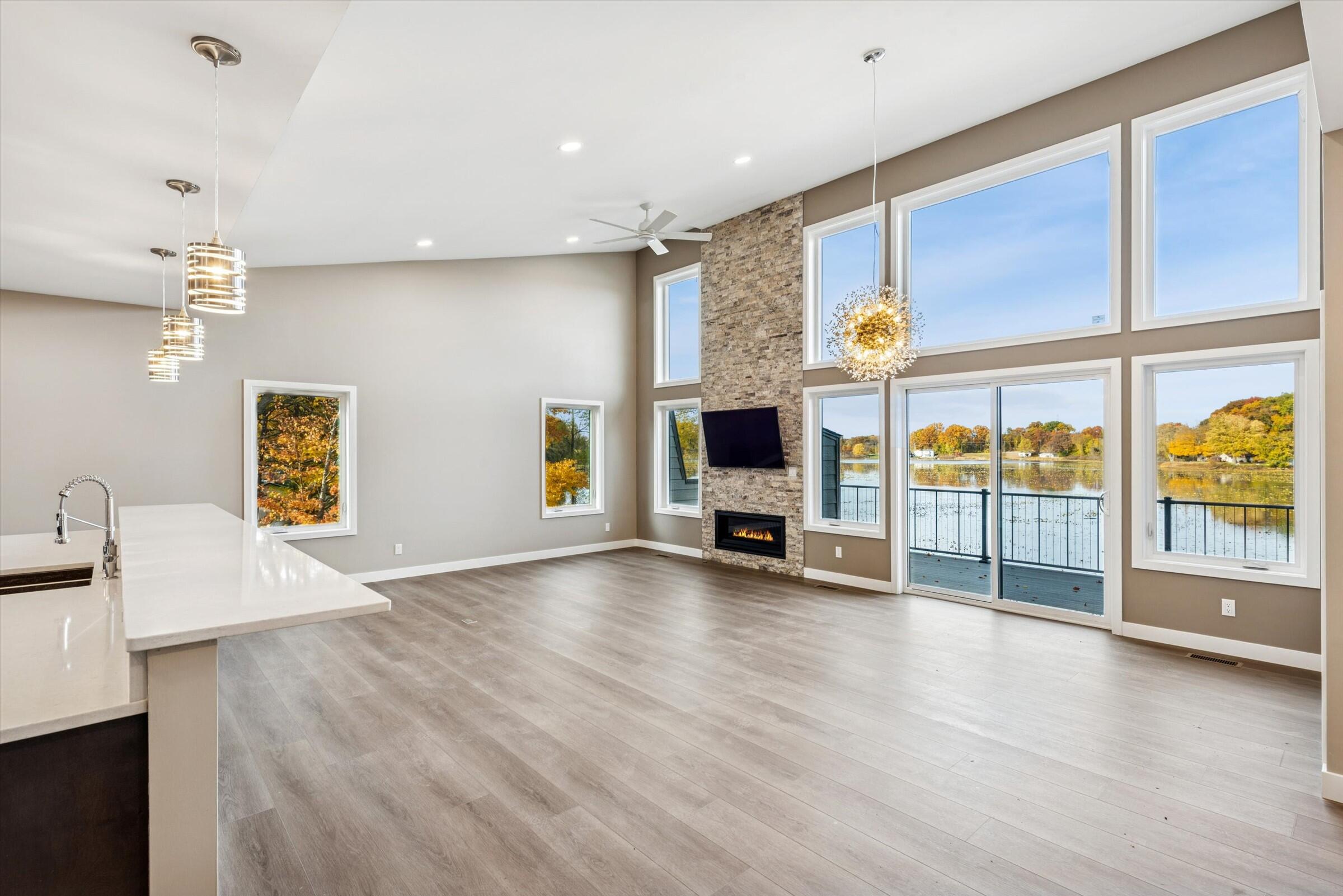 169 McClung Road, Unit 202 La Porte, IN 46350 - Photo 11 of 29 2400x1602