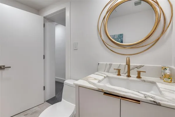 $749,900 | 6211 West Northwest Highway, Unit 601, Dallas, TX 75225