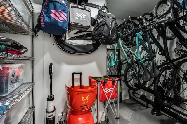 $749,900 | 6211 West Northwest Highway, Unit 601, Dallas, TX 75225